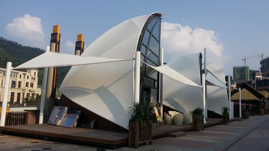 Modern architectural fabric shading for commercial pedestrian zones